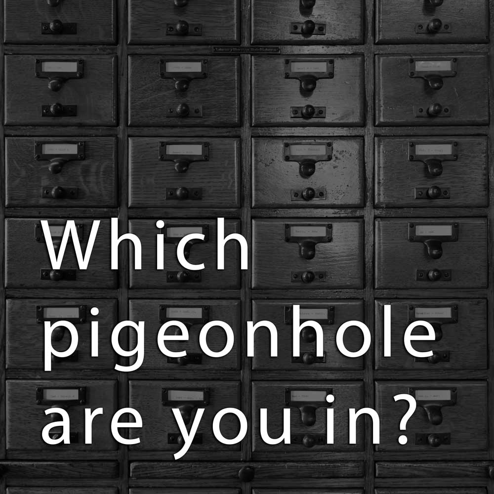 Algorithmau a Pigeonholes - Instagram Post